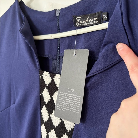 🎉4/30$🎉 Fashion Vintage Midi Dress – Size M - Picture 2 of 4